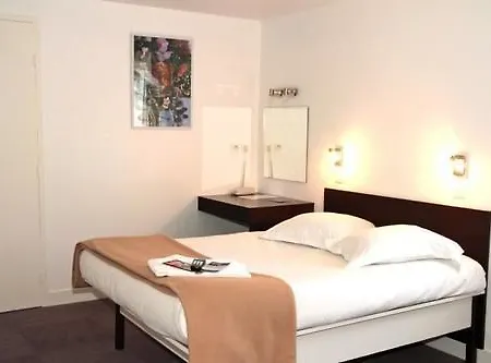 Fasthotel Memorial 2* Caen